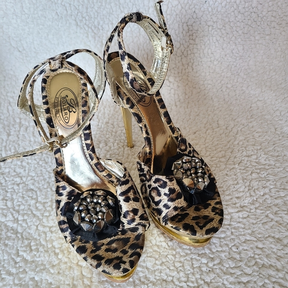 Bolaro by Summer Rio leopard print stilettos size 6 1/2 - Picture 2 of 13